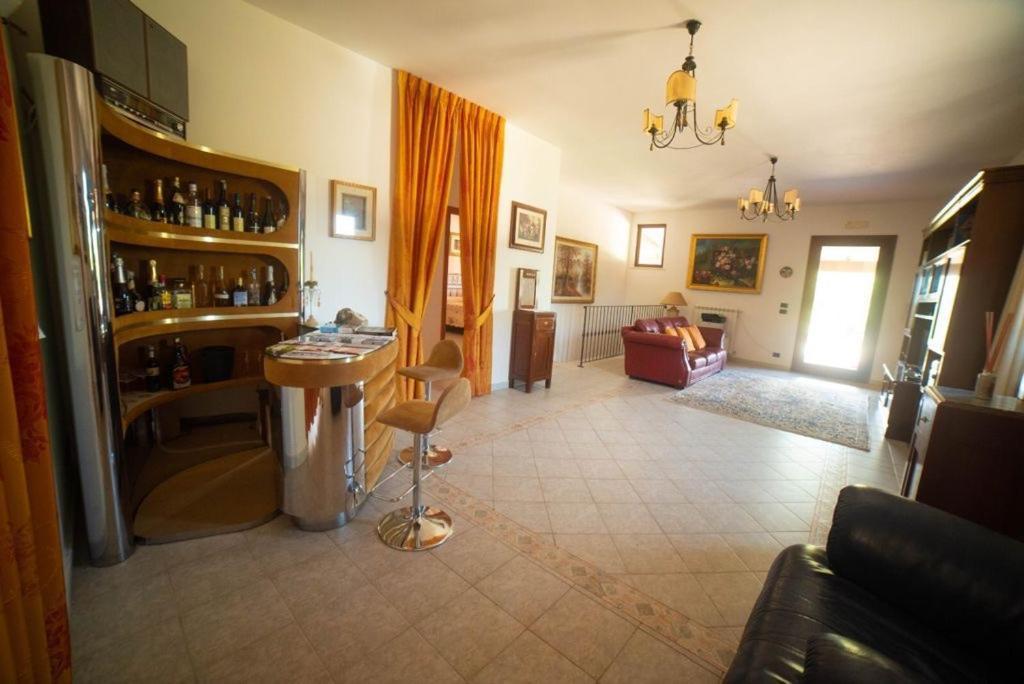 Villa Patrizia-Luxury Villa Mottola Esterno foto