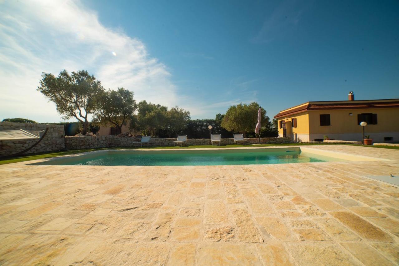 Villa Patrizia-Luxury Villa Mottola Esterno foto