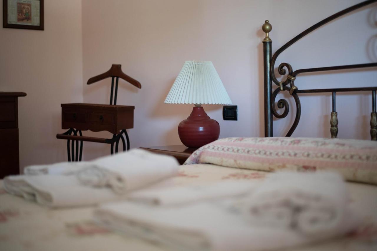 Villa Patrizia-Luxury Villa Mottola Esterno foto