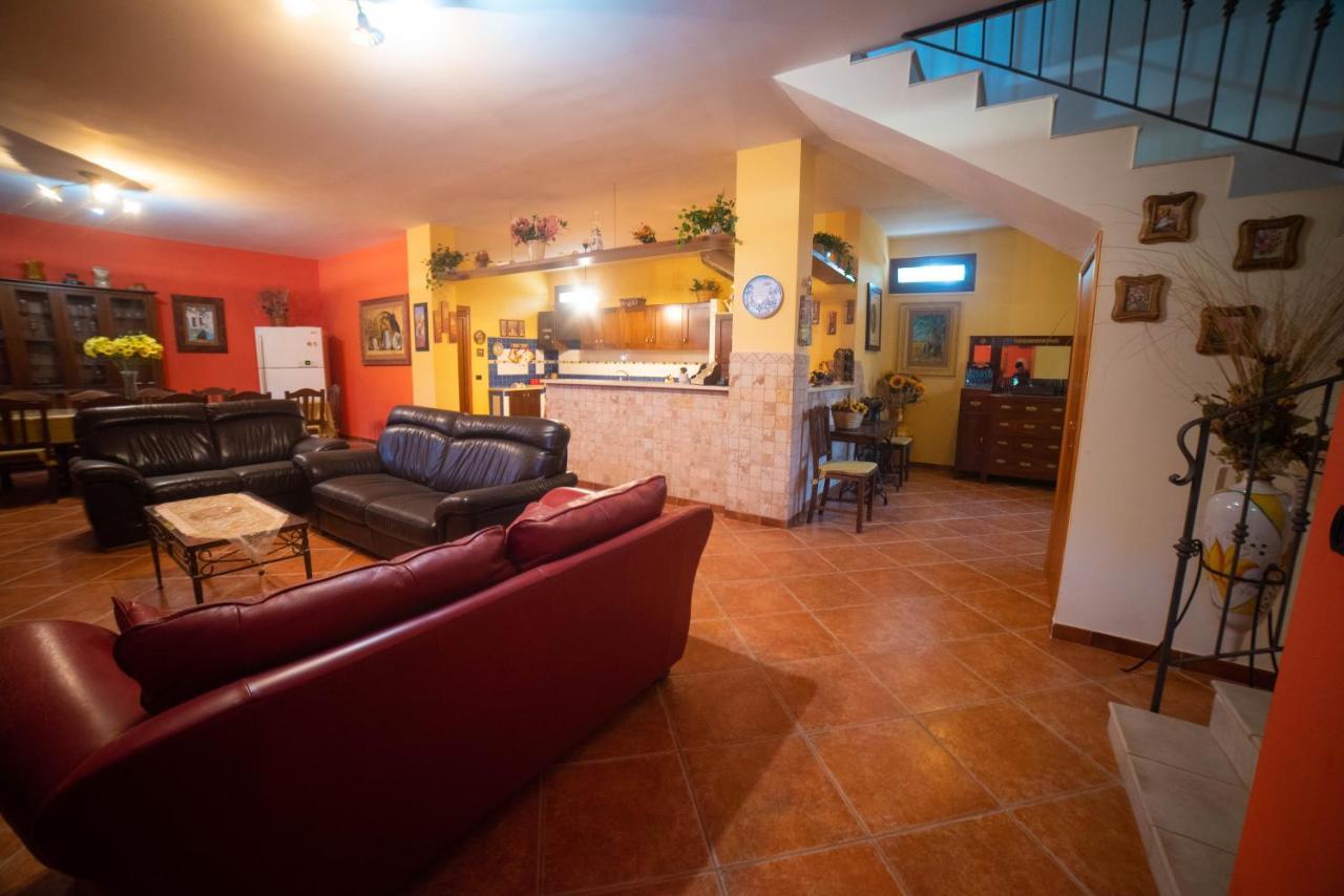 Villa Patrizia-Luxury Villa Mottola Esterno foto