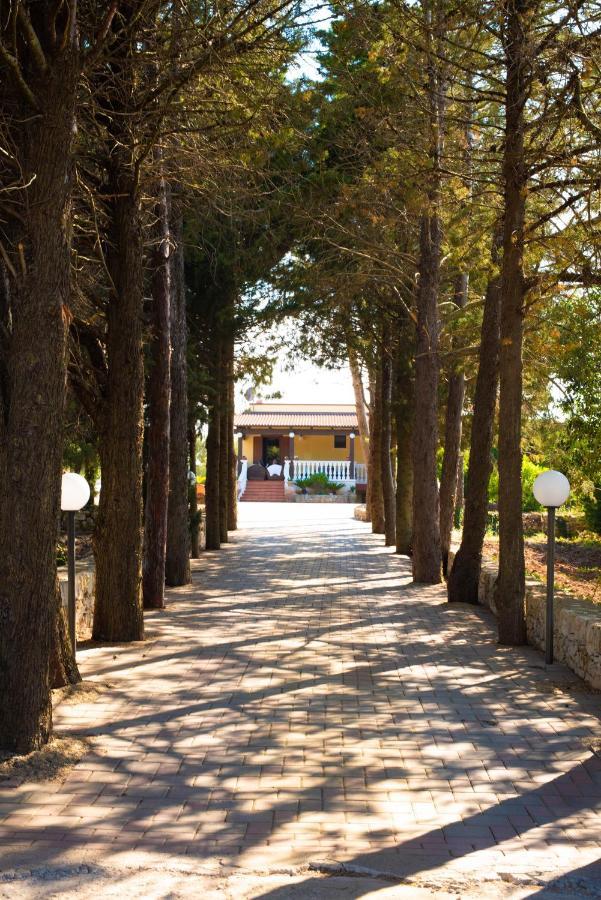 Villa Patrizia-Luxury Villa Mottola Esterno foto