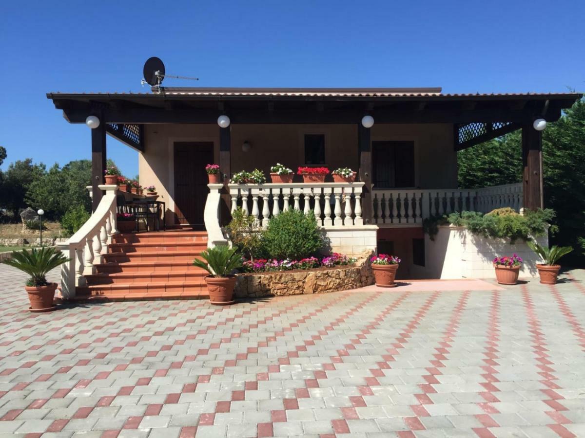 Villa Patrizia-Luxury Villa Mottola Esterno foto